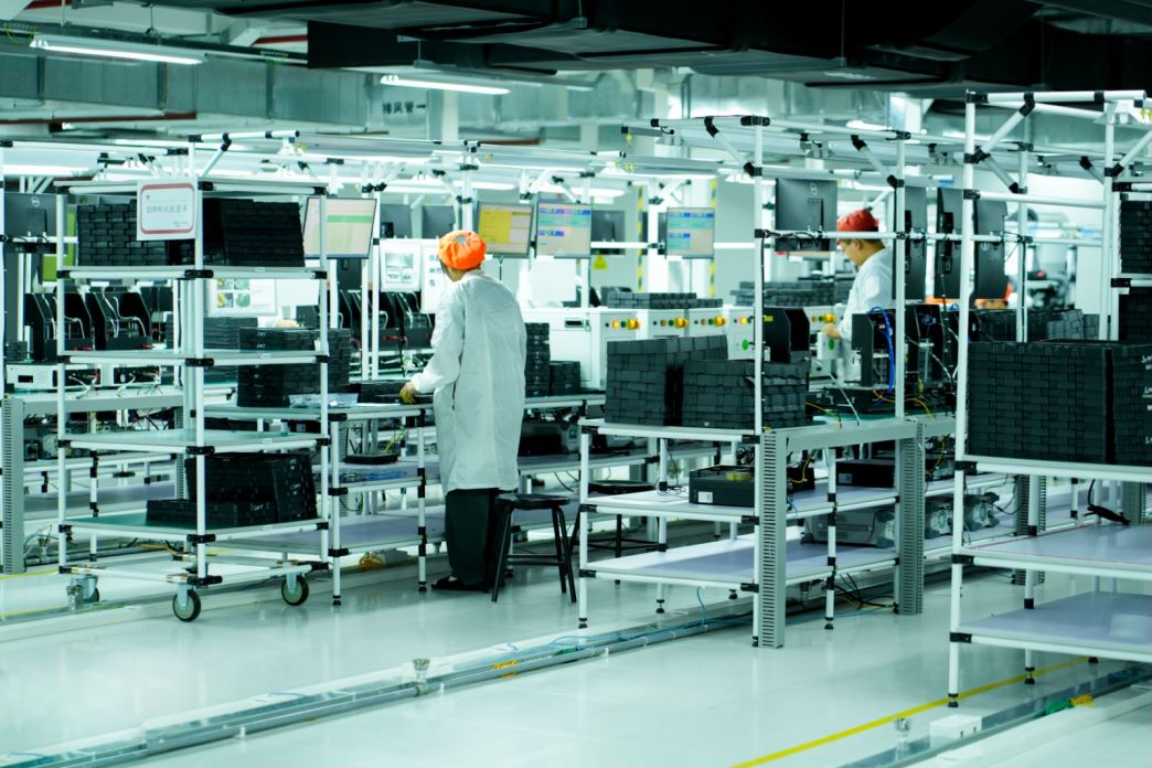 "研產(chǎn)銷(xiāo)"一體化閉環(huán),石頭科技智造工廠提升產(chǎn)品力